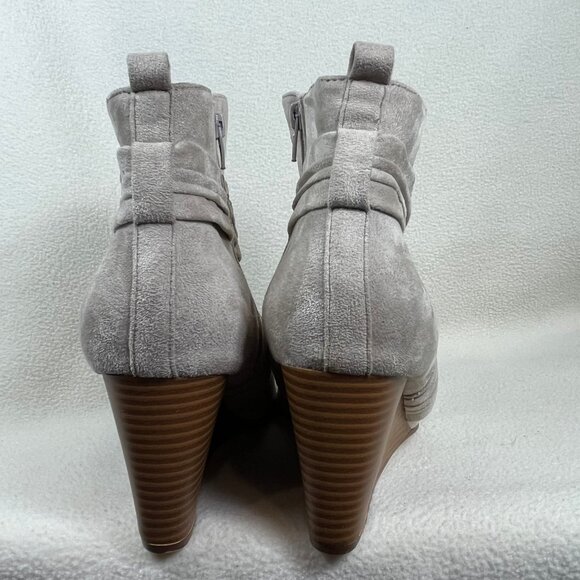 Very cute Open toe suede wedge beige side zip Shoes US Size 9.5 - Picture 5 of 10